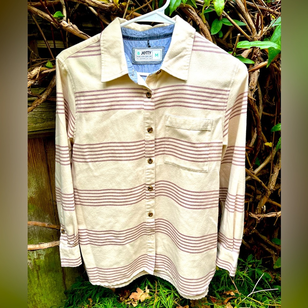 Jetty button down top M